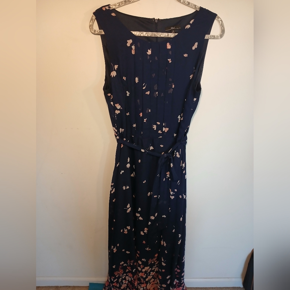 Elegant Navy Blue Floral Maxi Dress - Picture 3 of 12